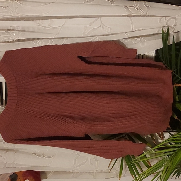 Express  sweater - Picture 3 of 4